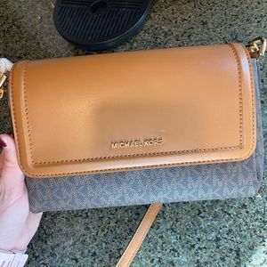 Brand new with Tags Michael Kors crossbody handbag